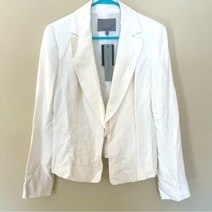 Classiques Entier White Blazer size 6 New with Tags